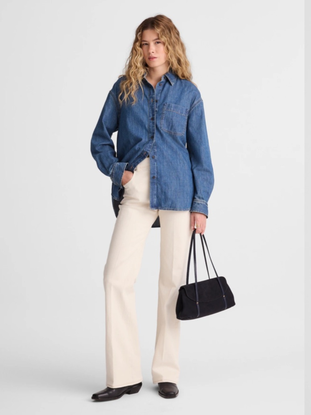 Madewell The Easy Shirt In Denim Button Down Oversized Shirt in Denim - Picture 2 of 10